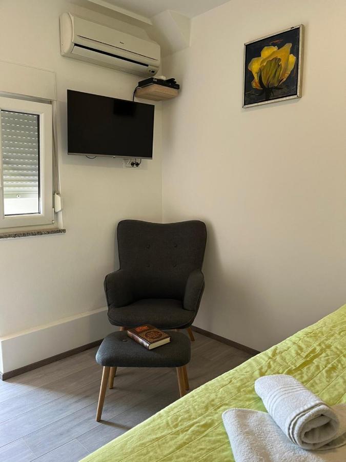 Apartments Vuceric Peroj Eksteriør billede